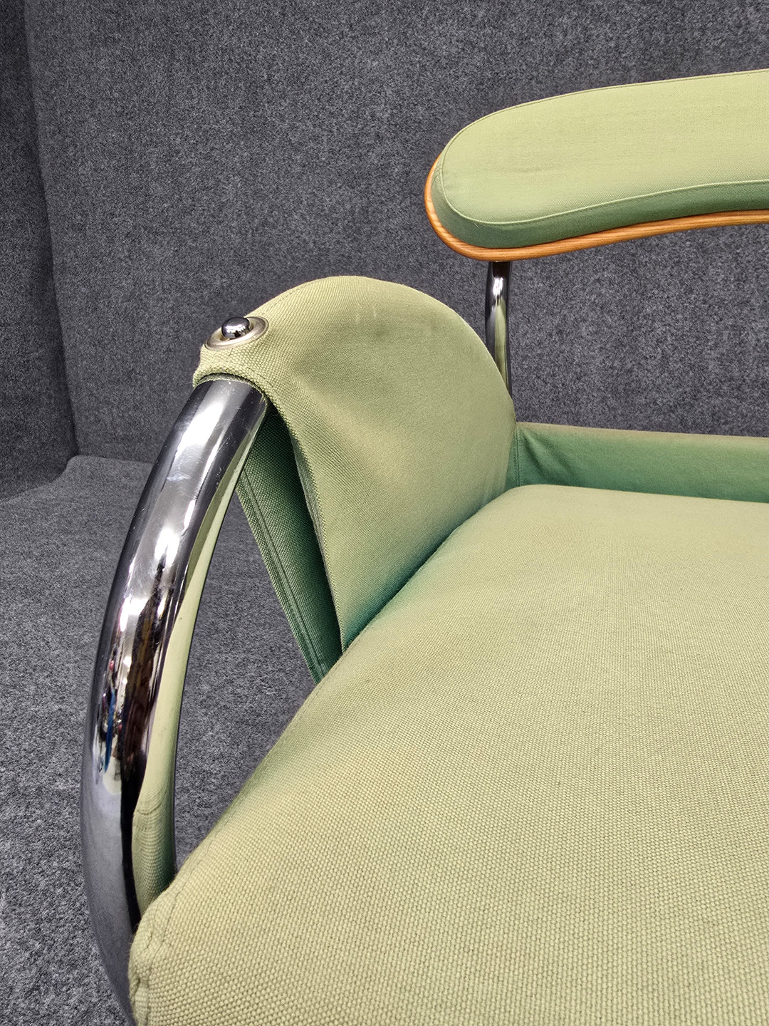 FUR-150 Italian Modern Memphis Style "Uno" Arm Chair By Massimo Iosa Ghini - Green