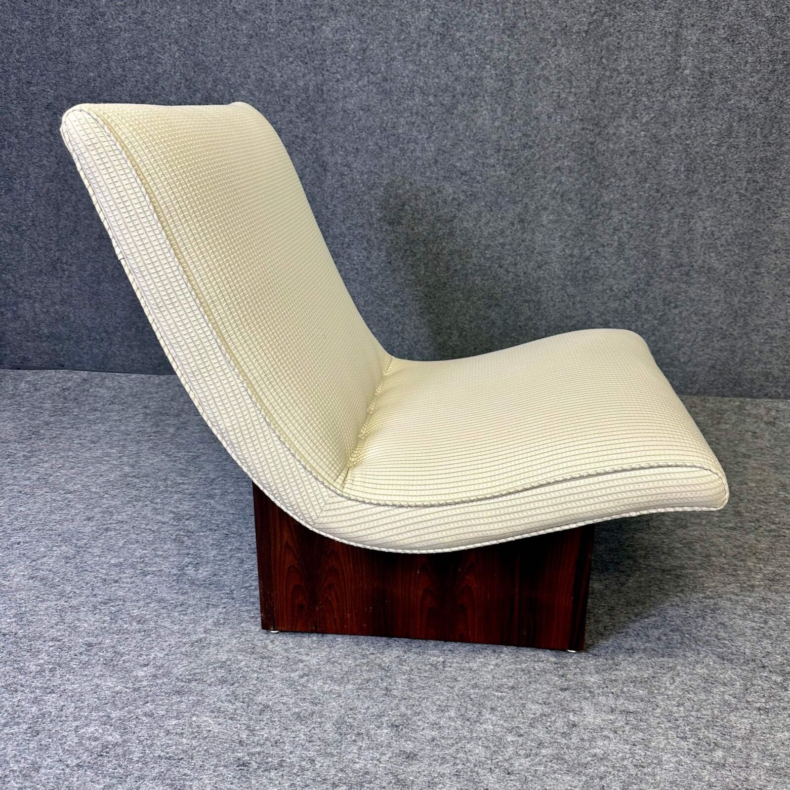 Milo Baughman Rosewood Base Scoop Chair