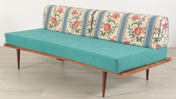 FUR-181 Adrian Pearsall (Attr.) for Craft Associates — Walnut Daybed, c.1950