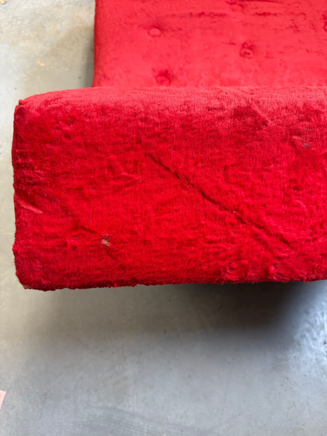 FUR-139 Adrian Pearsall — Rare Red "Goop" Brutalist Wave Chaise Lounge for Craft Associates, MCM / Atomic Age, c.1970s