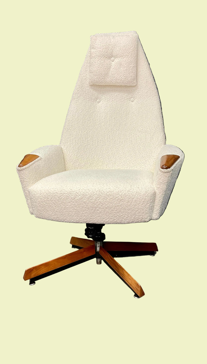 FUR-172 Adrian Pearsall Swivel Lounge Chair