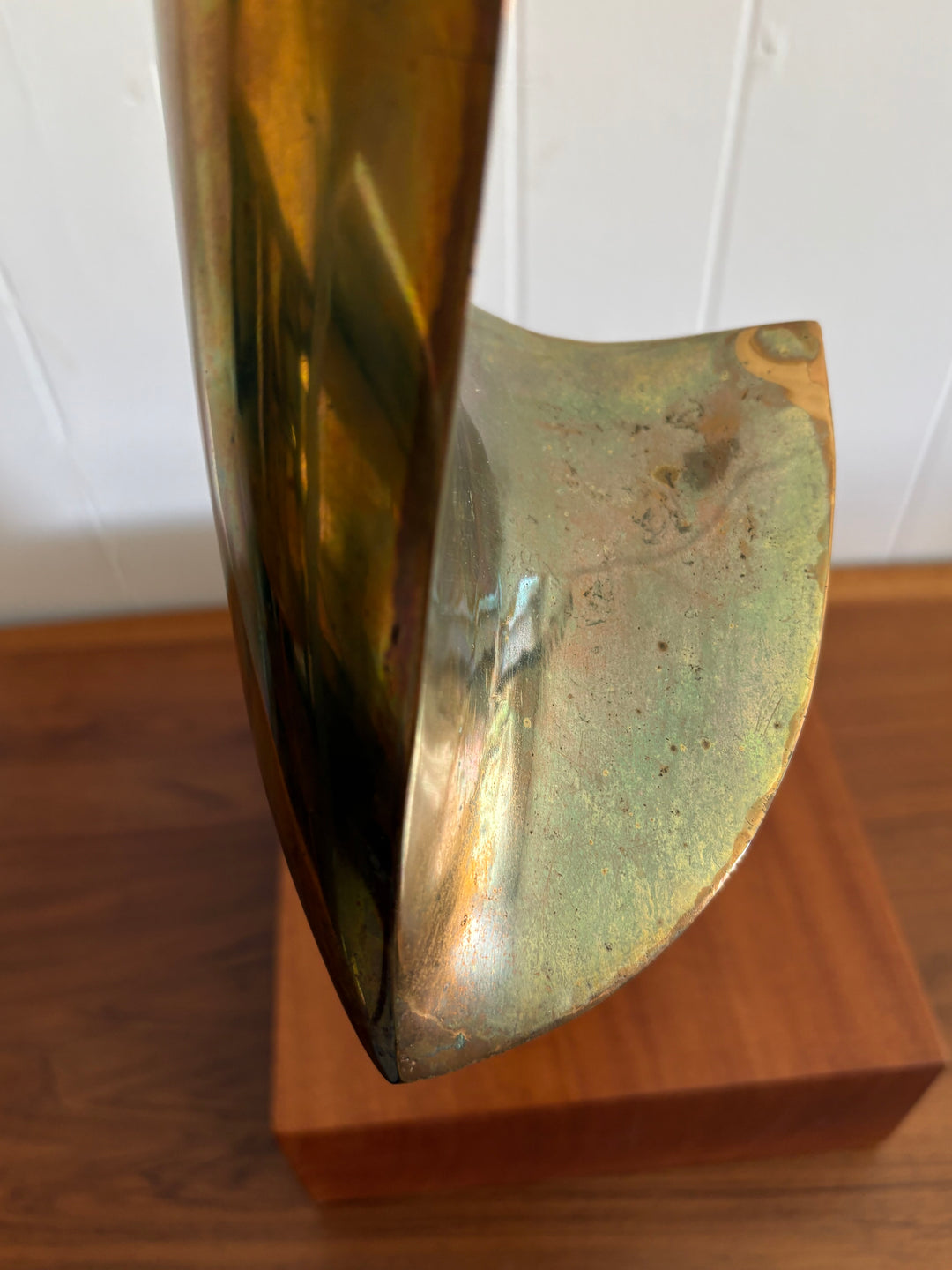 MCM-074 Leonardo Nierman (1932–2023) — "Flame," Polished Bronze Sculpture on Wooden Base, Edition 6/6, 32.5" H, Signed, Mexican Modernist