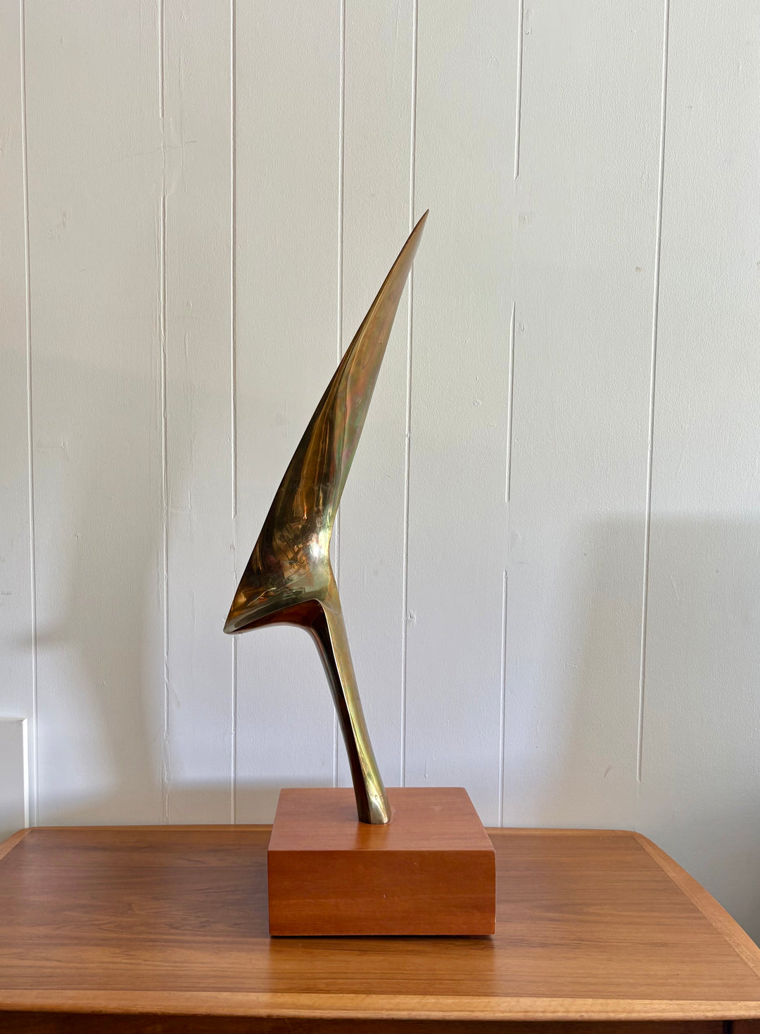 MCM-074 Leonardo Nierman (1932–2023) — "Flame," Polished Bronze Sculpture on Wooden Base, Edition 6/6, 32.5" H, Signed, Mexican Modernist