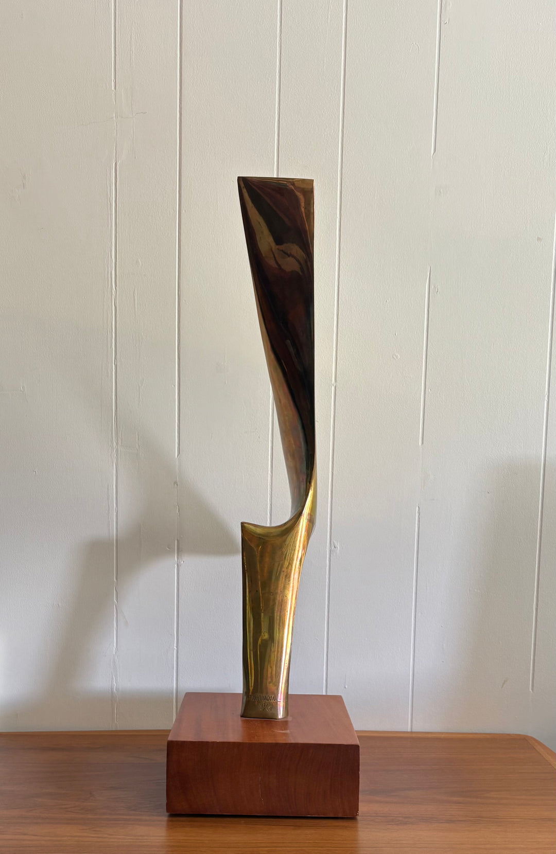 MCM-074 Leonardo Nierman (1932–2023) — "Flame," Polished Bronze Sculpture on Wooden Base, Edition 6/6, 32.5" H, Signed, Mexican Modernist
